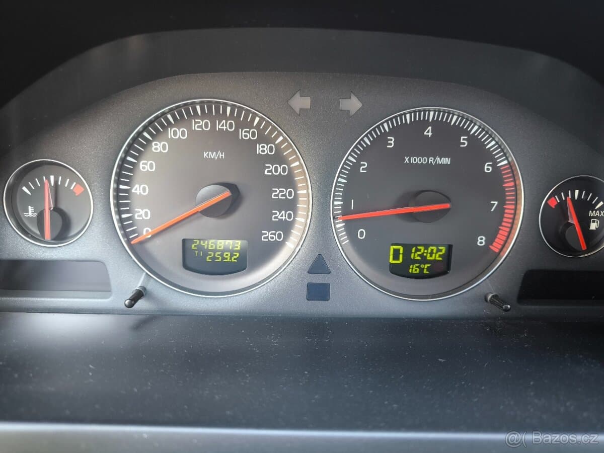 Volvo XC90 - 17