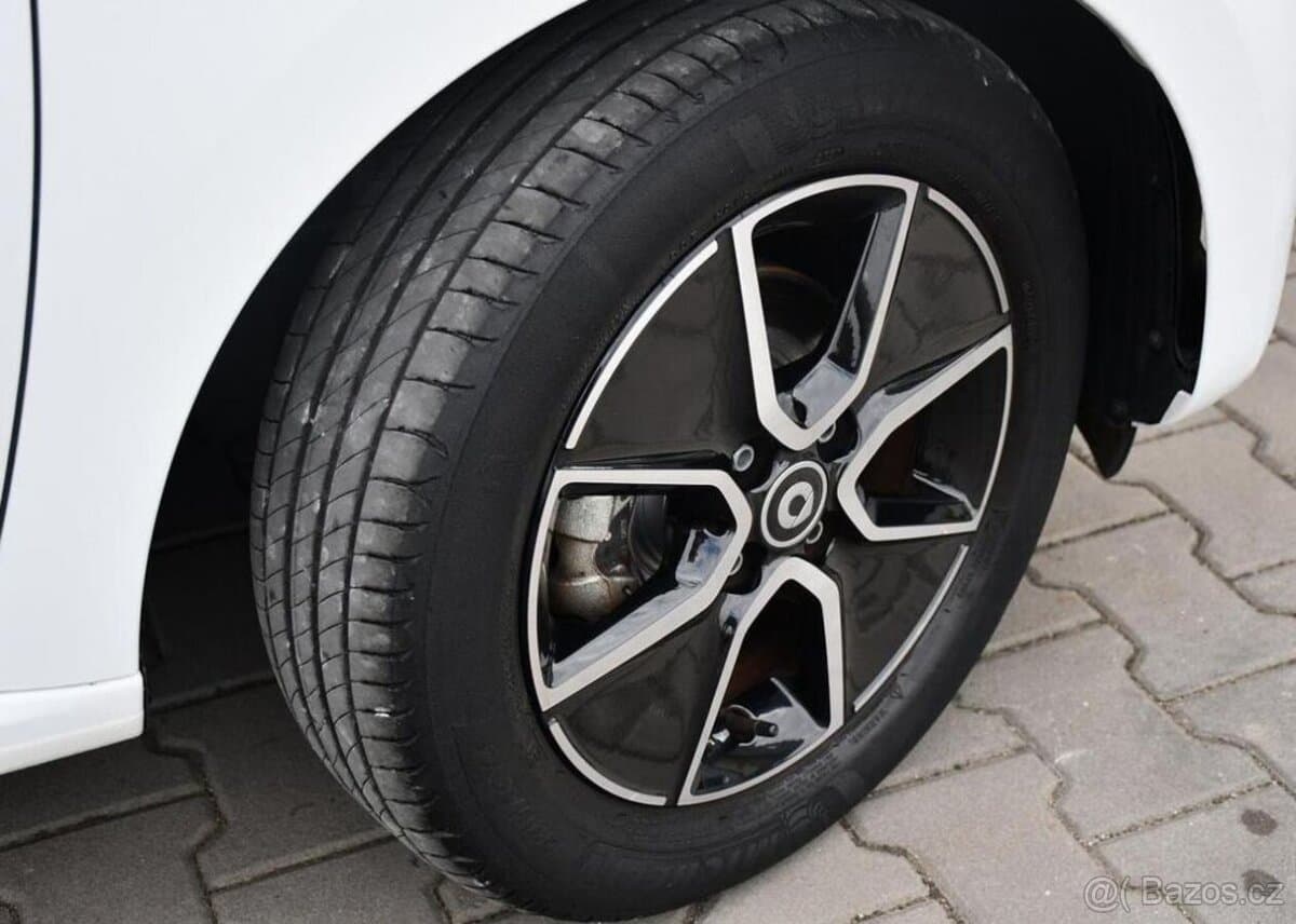 2021 Smart FORFOUR - 17
