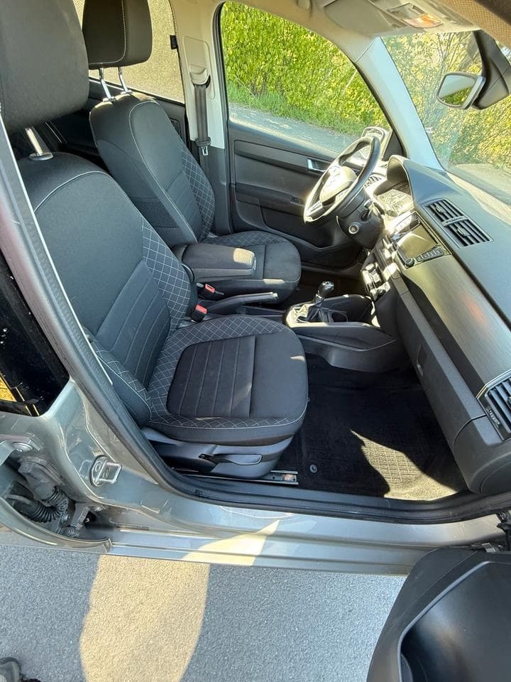 2015 Škoda FABIA - 17
