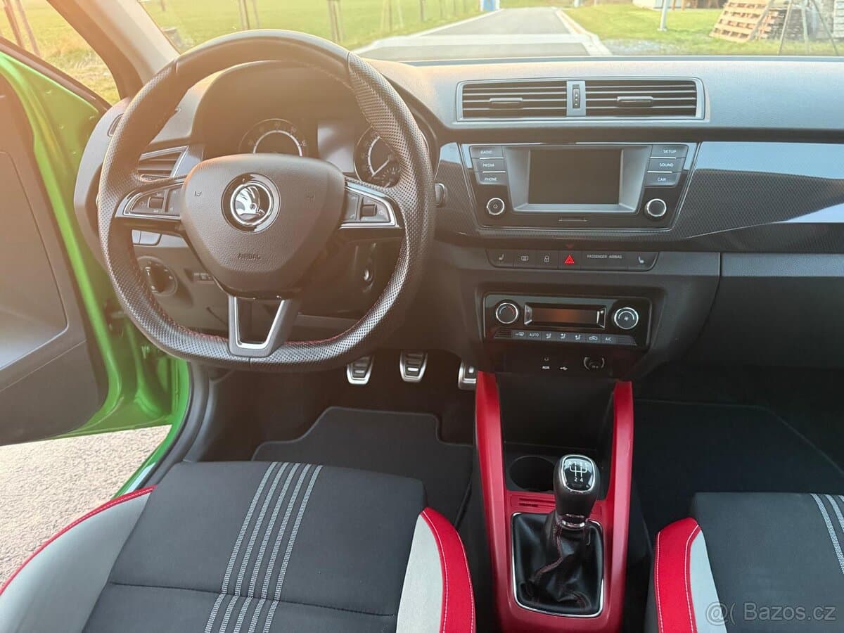 2015 Škoda FABIA - 17