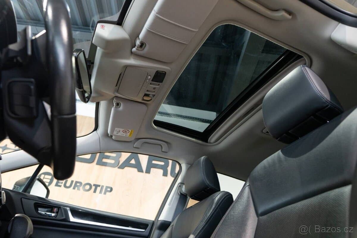 2019 Subaru OUTBACK - 17
