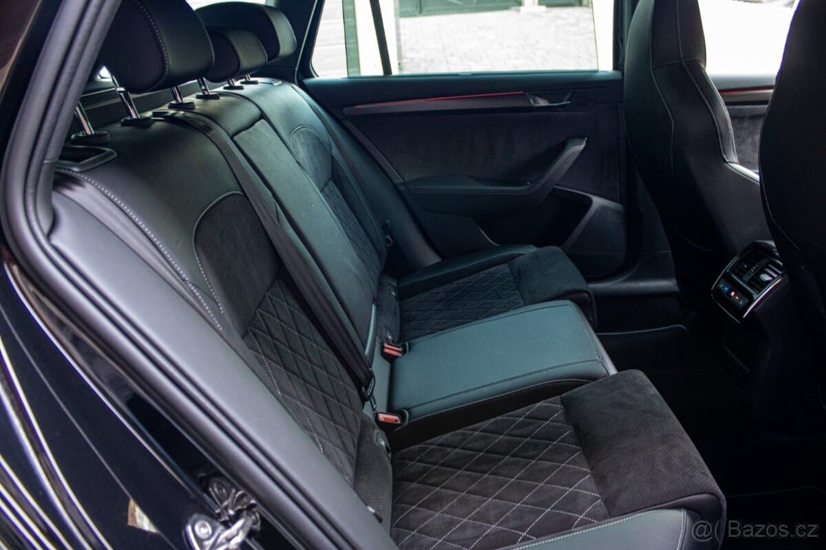 2022 Škoda SUPERB - 17