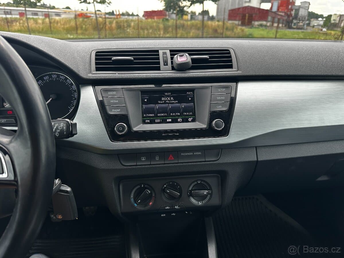 2015 Škoda FABIA - 17