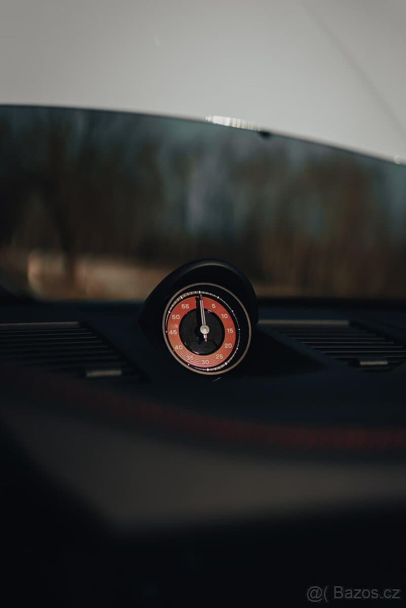2024 Porsche 911 - 17