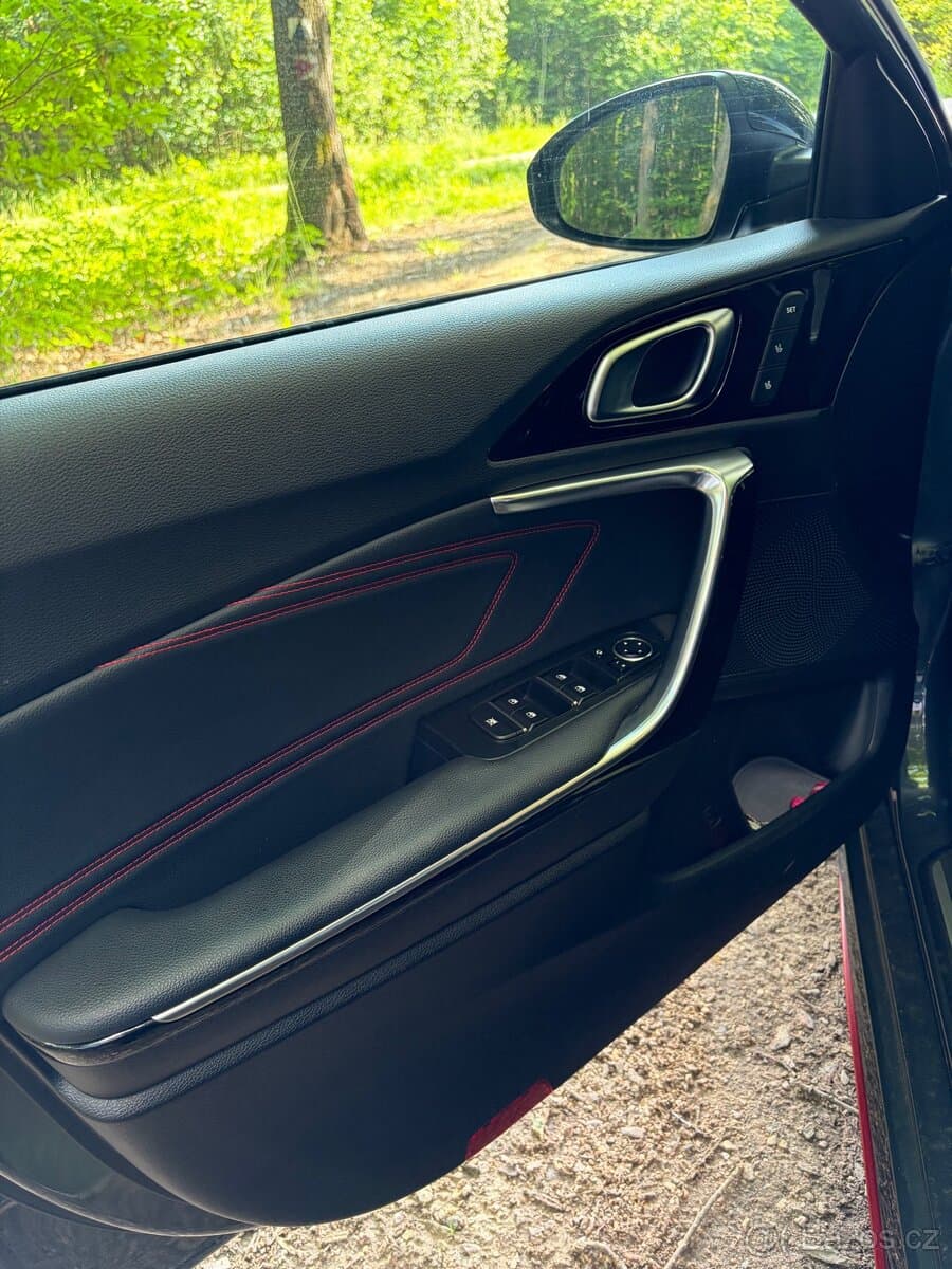 2019 Kia PROCEED - 17