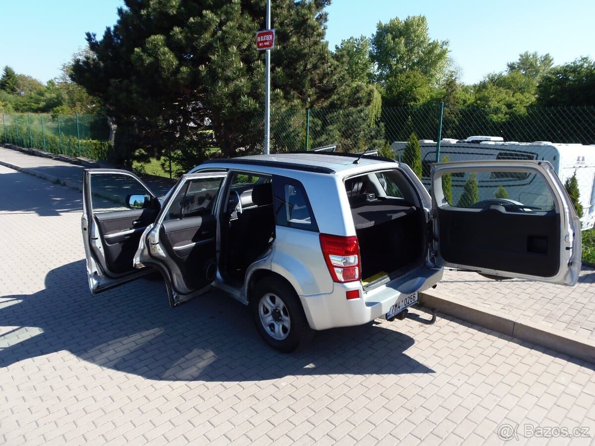 2009 Suzuki GRAND - 17