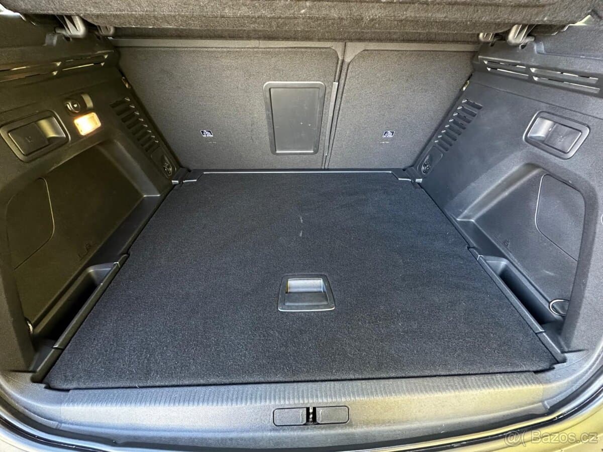2018 Peugeot 3008 - 17