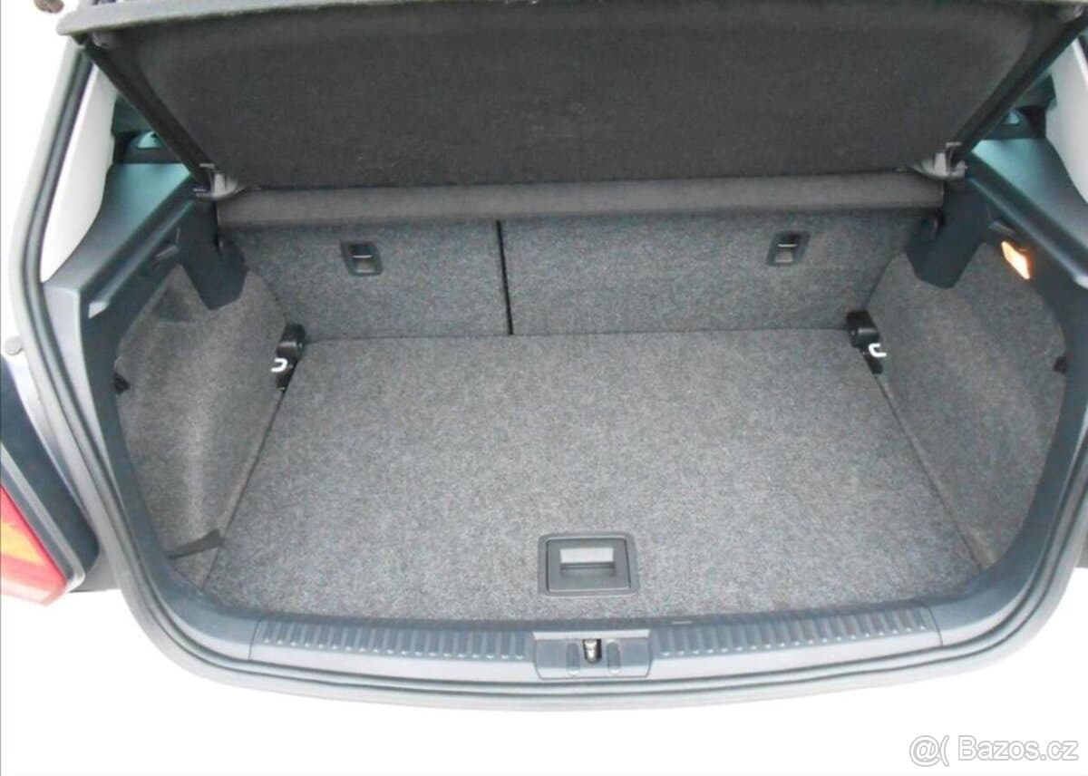 2011 Volkswagen POLO - 17