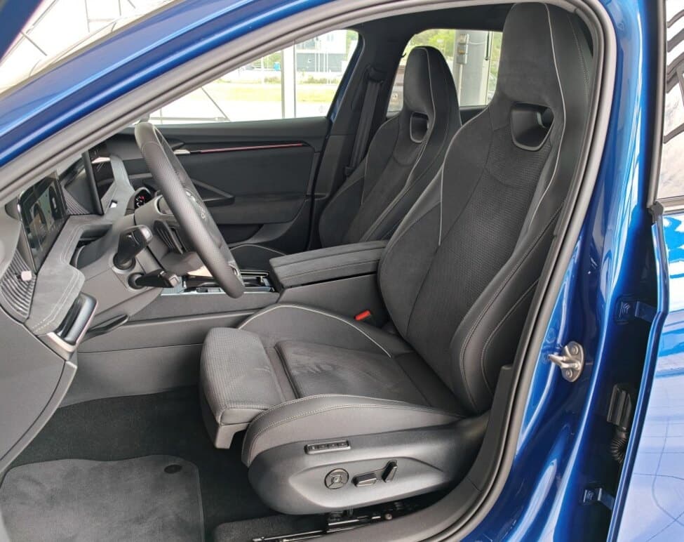 2025 Škoda SUPERB - 17