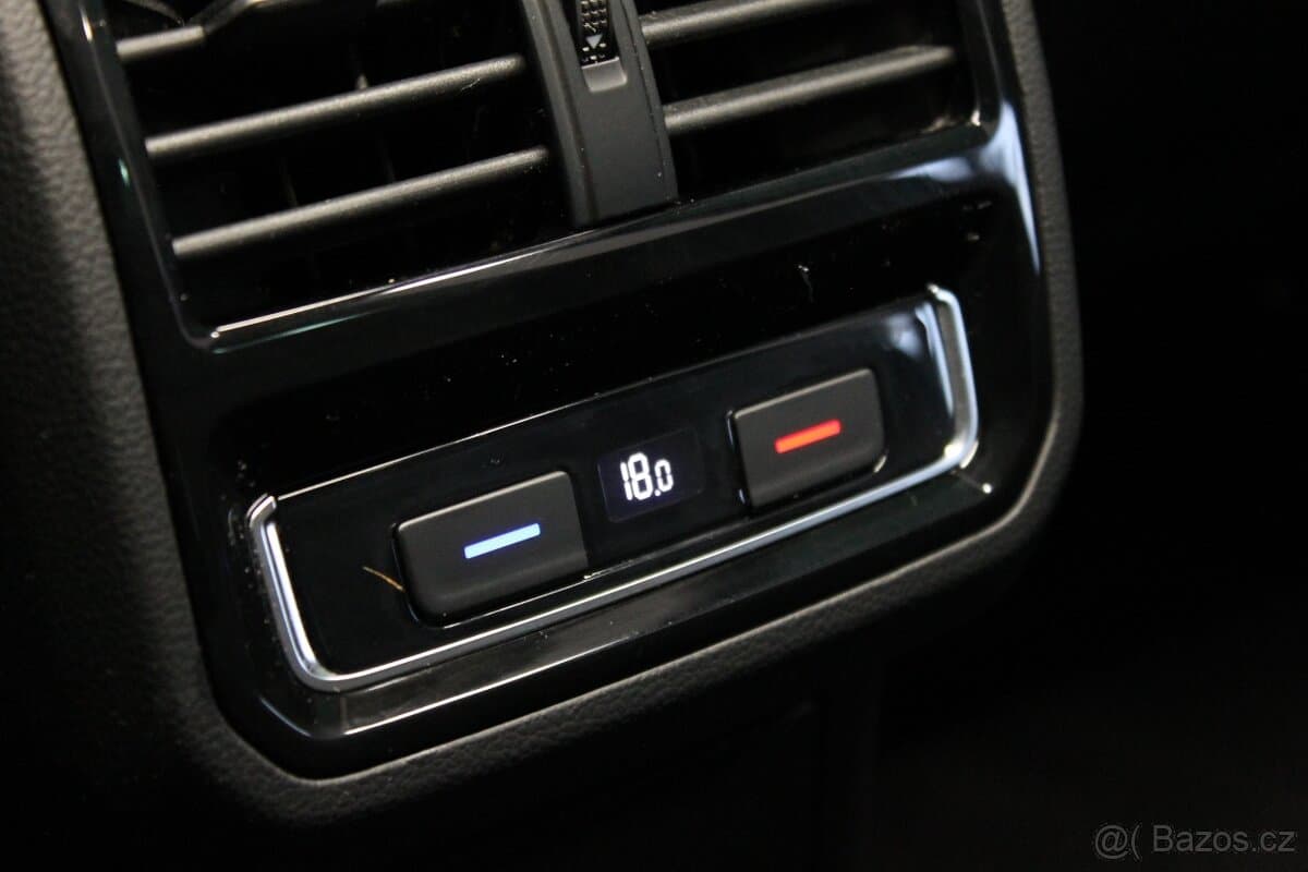 2021 Volkswagen PASSAT - 17