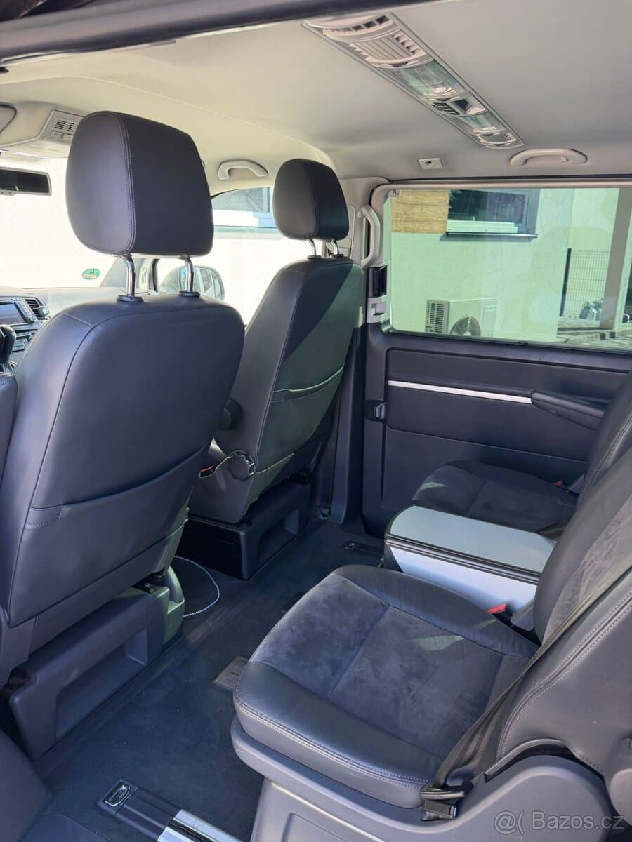2014 Volkswagen MULTIVAN - 17