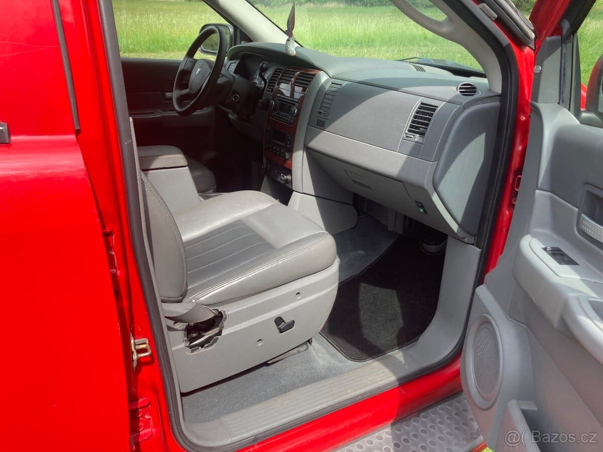2004 Dodge DURANGO - 17