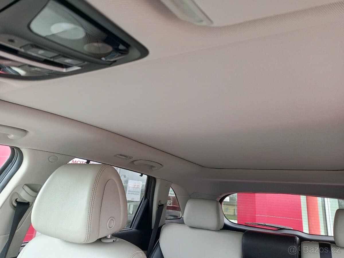 2016 Kia SORENTO - 17