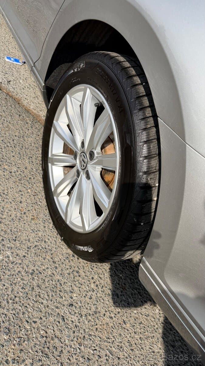 2015 Volkswagen PASSAT - 17