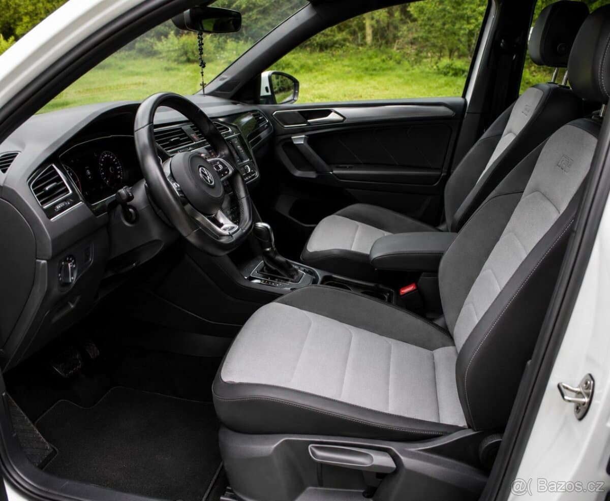 2017 Volkswagen TIGUAN - 17