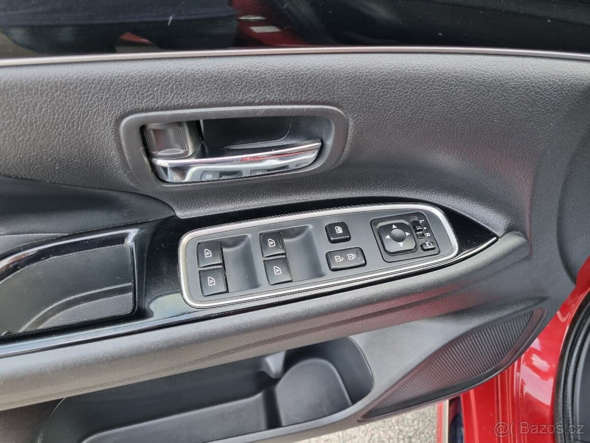 2021 Mitsubishi OUTLANDER - 17