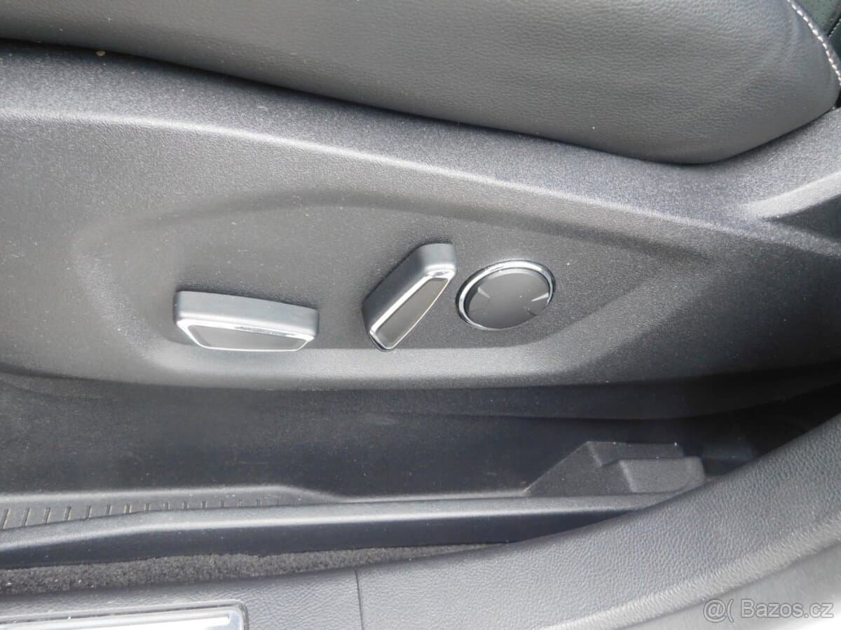 2017 Ford S-MAX - 17