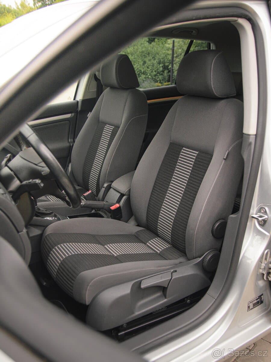 2008 Volkswagen GOLF - 17