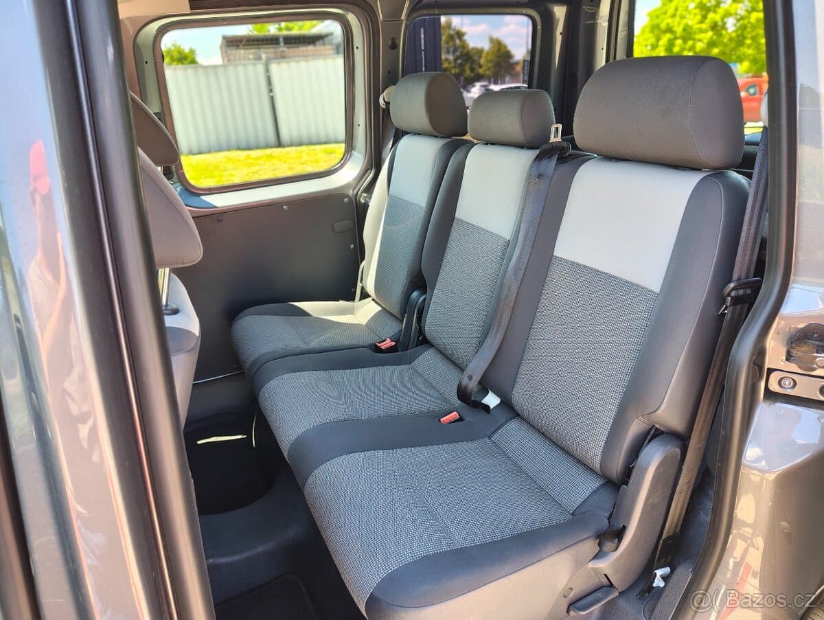 2013 Volkswagen CADDY - 17
