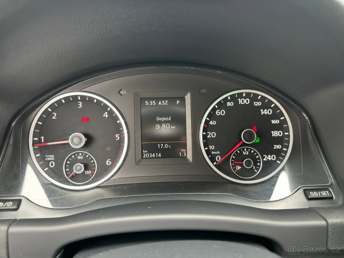 2015 Volkswagen TIGUAN - 17