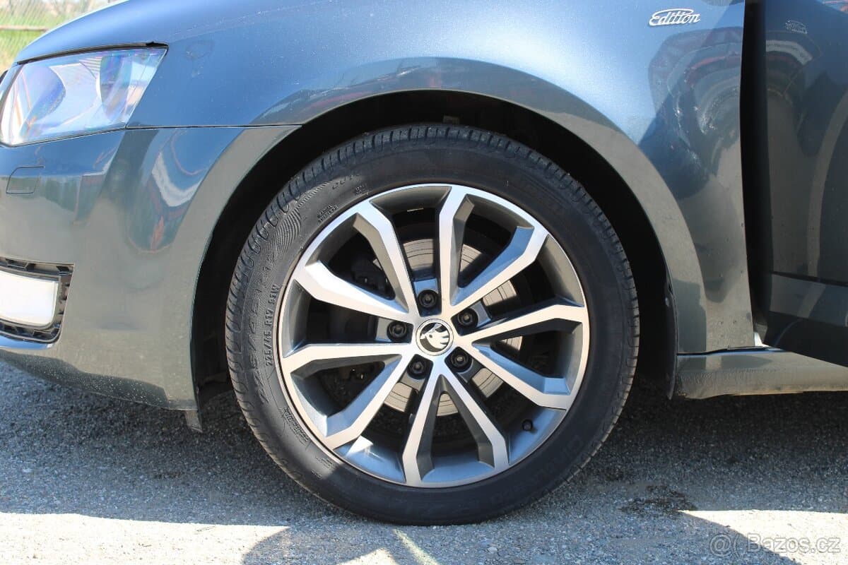 2015 Škoda OCTAVIA - 17