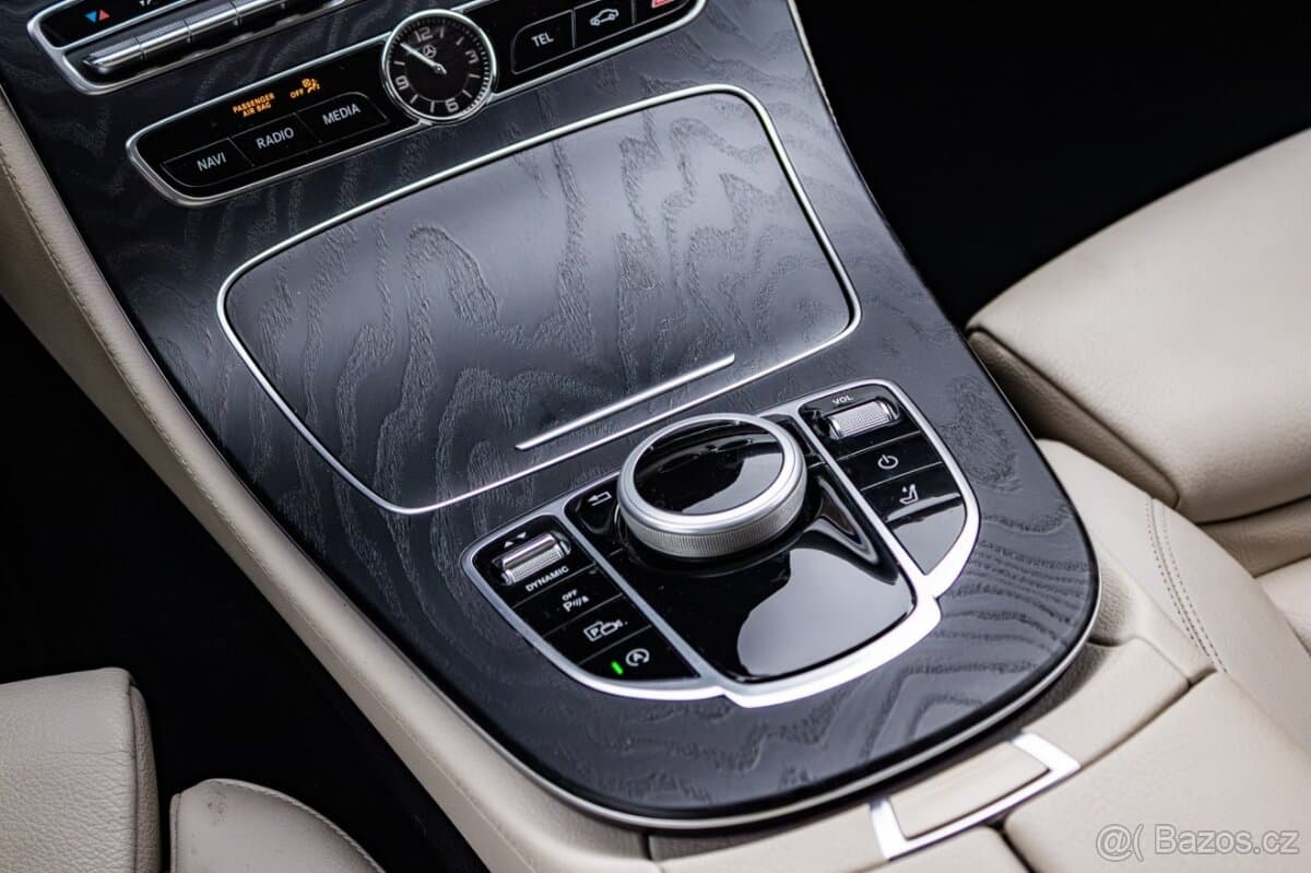 2017 Mercedes-Benz OSTATNÍ - 17