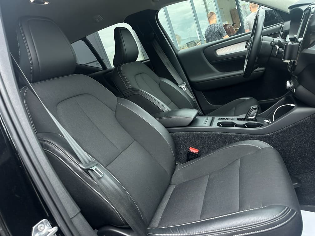 2019 Volvo XC40 - 17