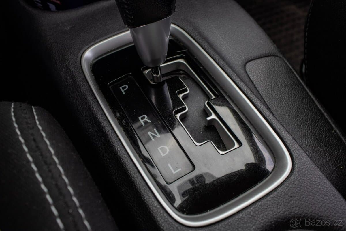 2016 Mitsubishi OUTLANDER - 17