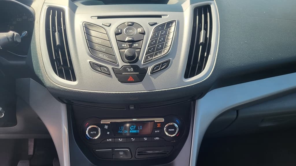 2011 Ford C-MAX - 17