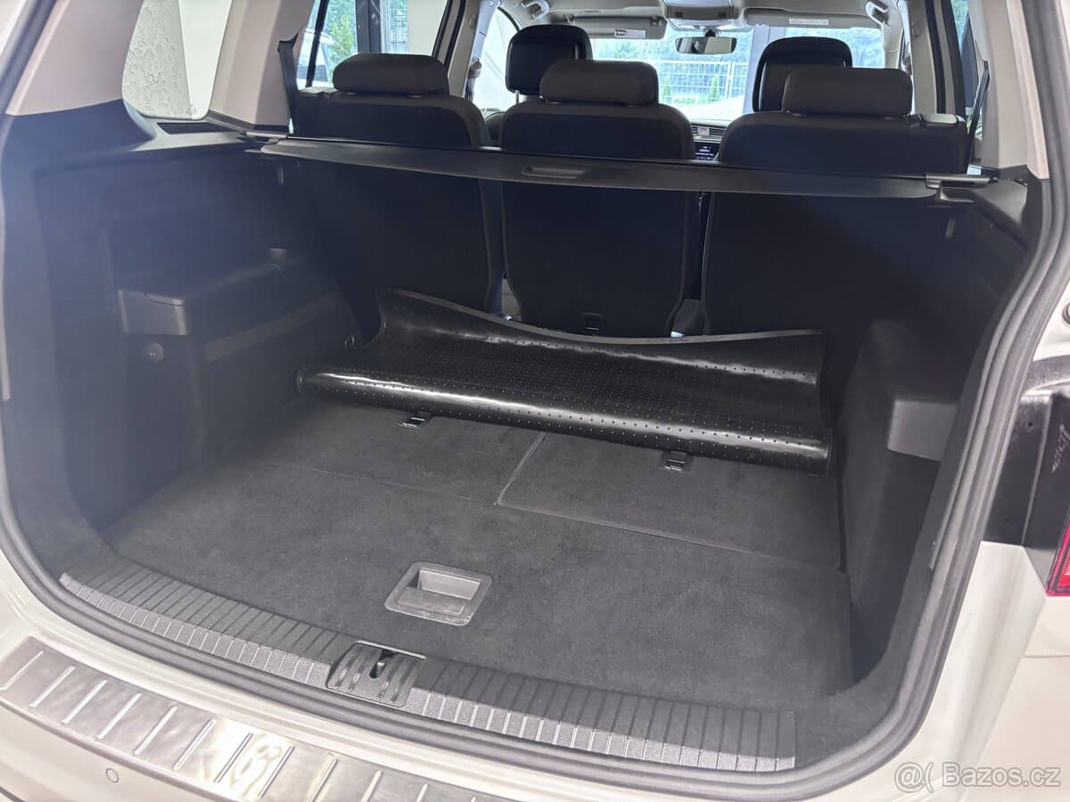 2019 Volkswagen TOURAN - 17