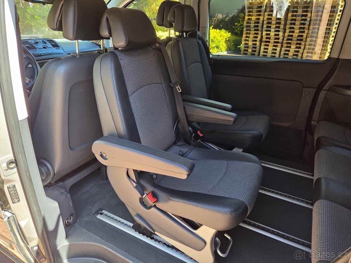 2011 Mercedes-Benz VIANO - 17