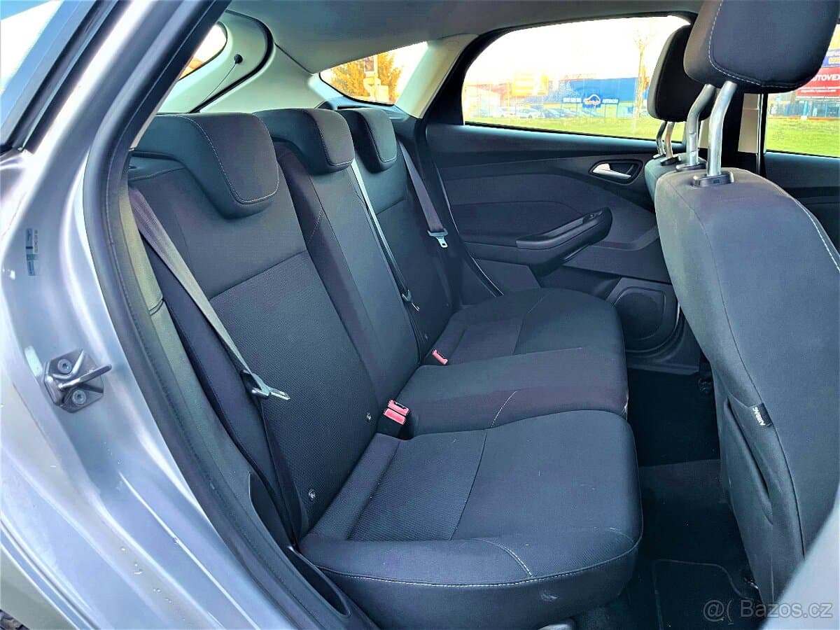 2015 Ford FOCUS - 17