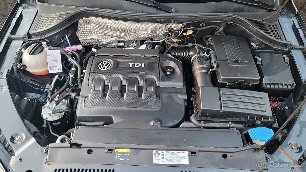 2016 Volkswagen TIGUAN - 17