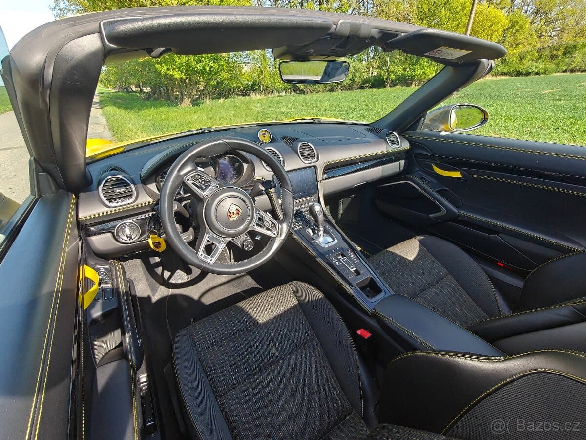 Porsche 718 - 17