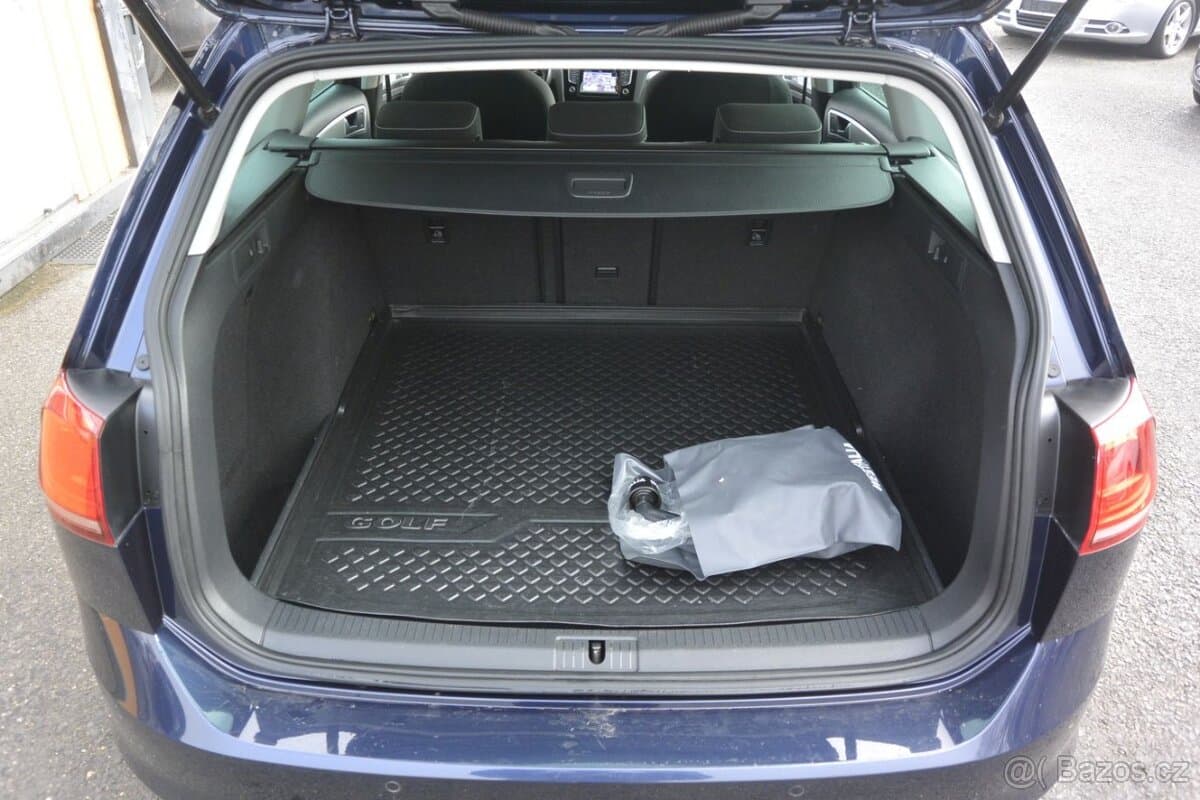 2015 Volkswagen GOLF - 17