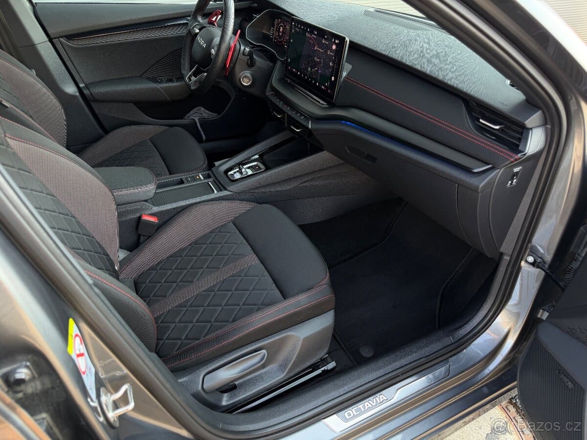 2025 Škoda OCTAVIA - 17