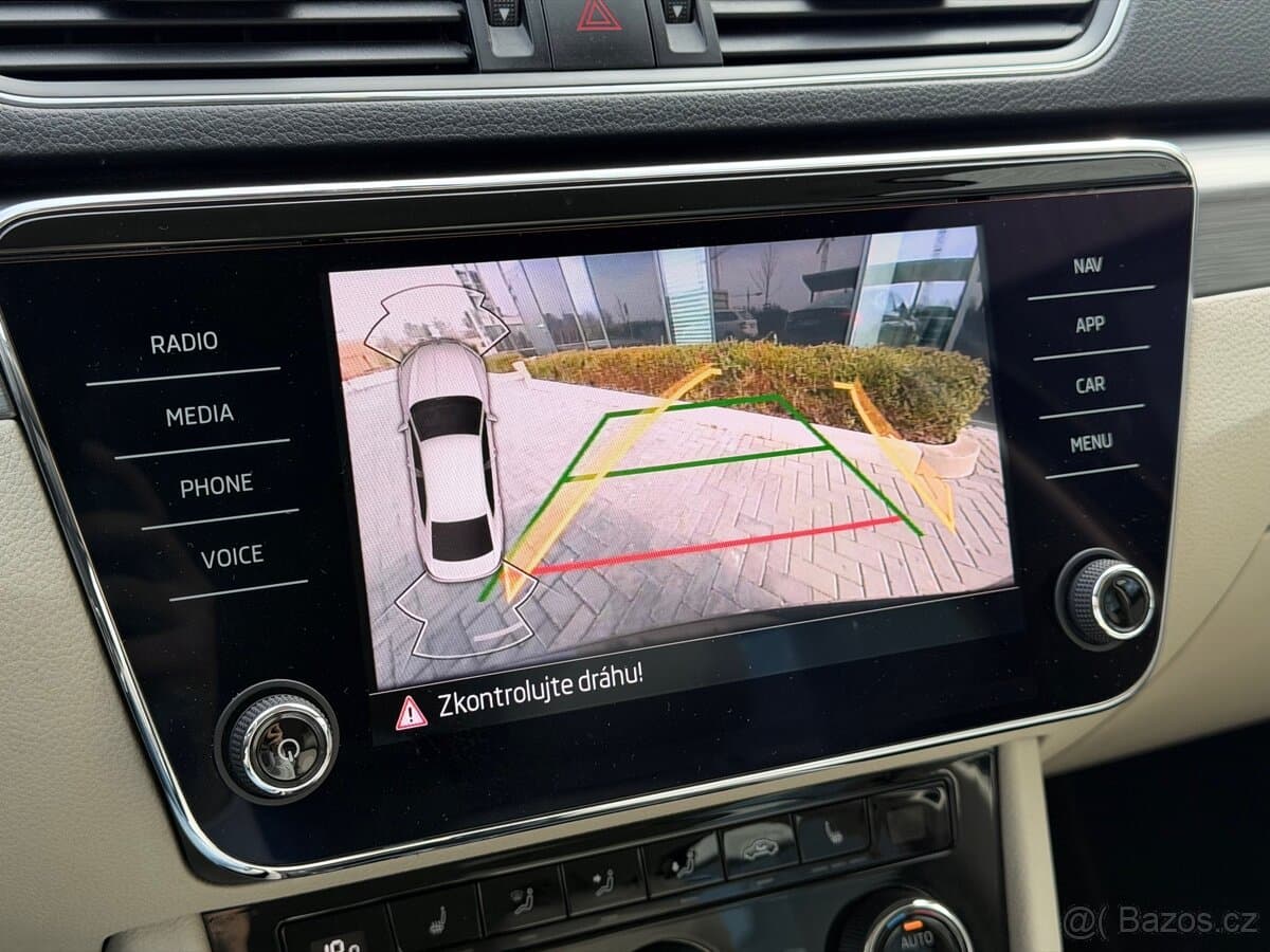 2020 Škoda SUPERB - 18