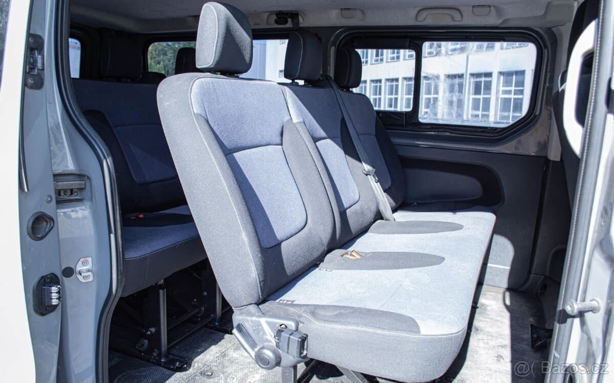 2015 Opel VIVARO - 18
