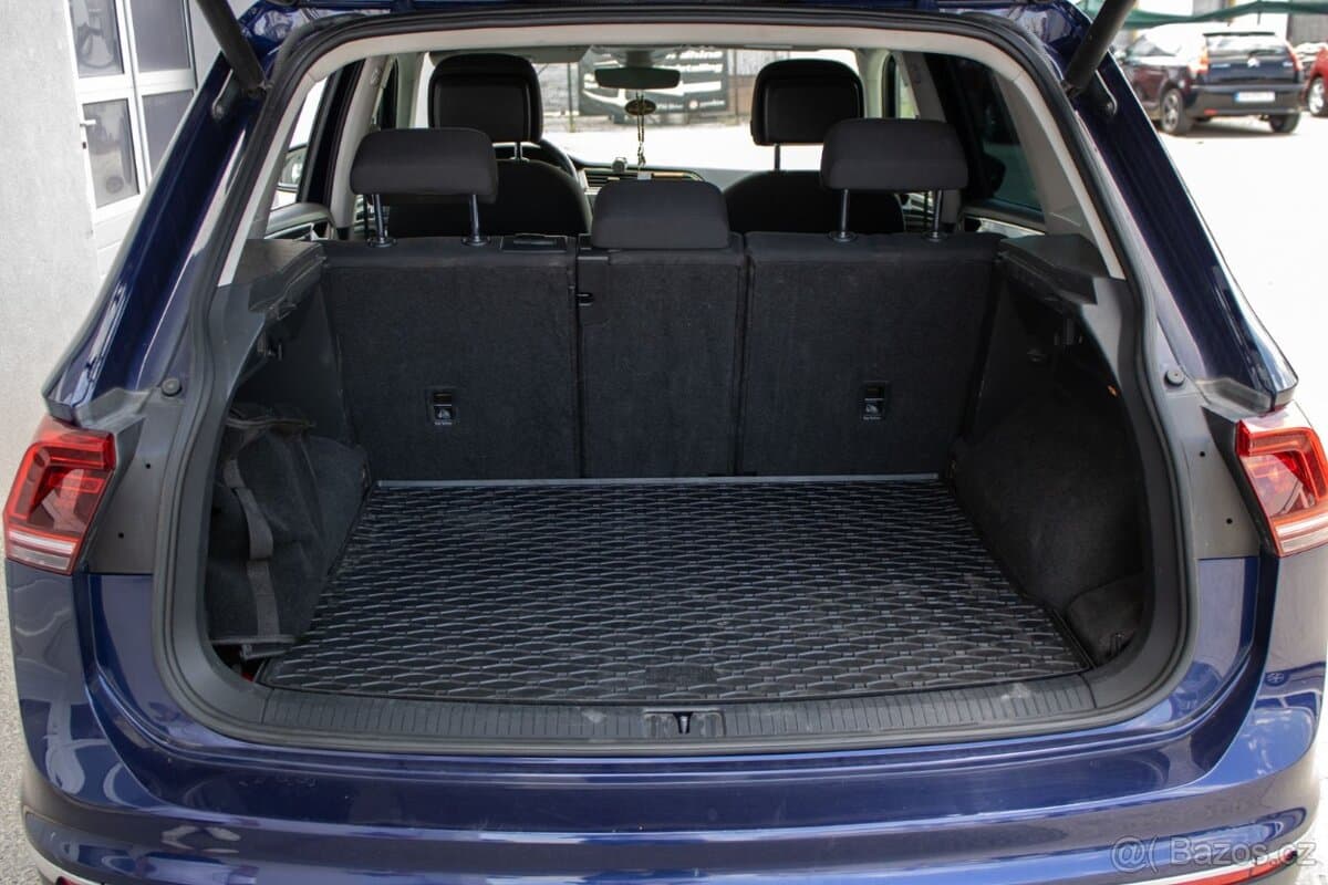 2017 Volkswagen TIGUAN - 18