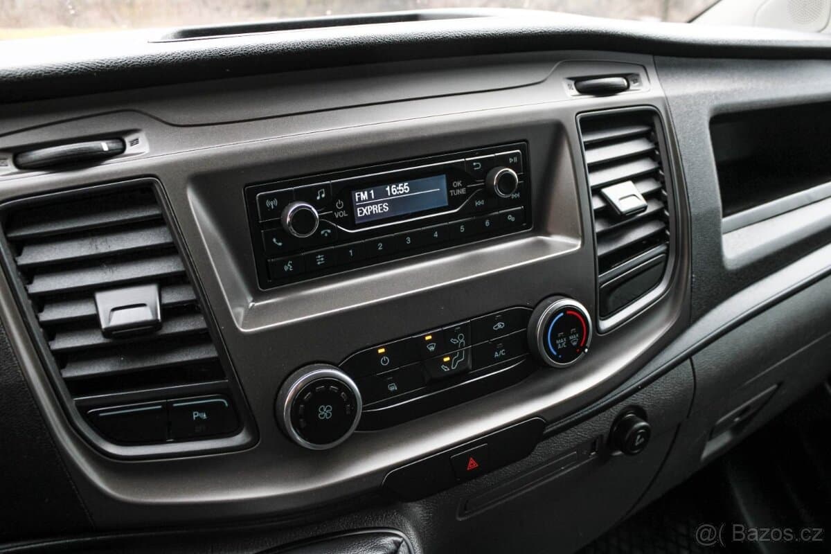 2018 Ford TRANSIT - 18