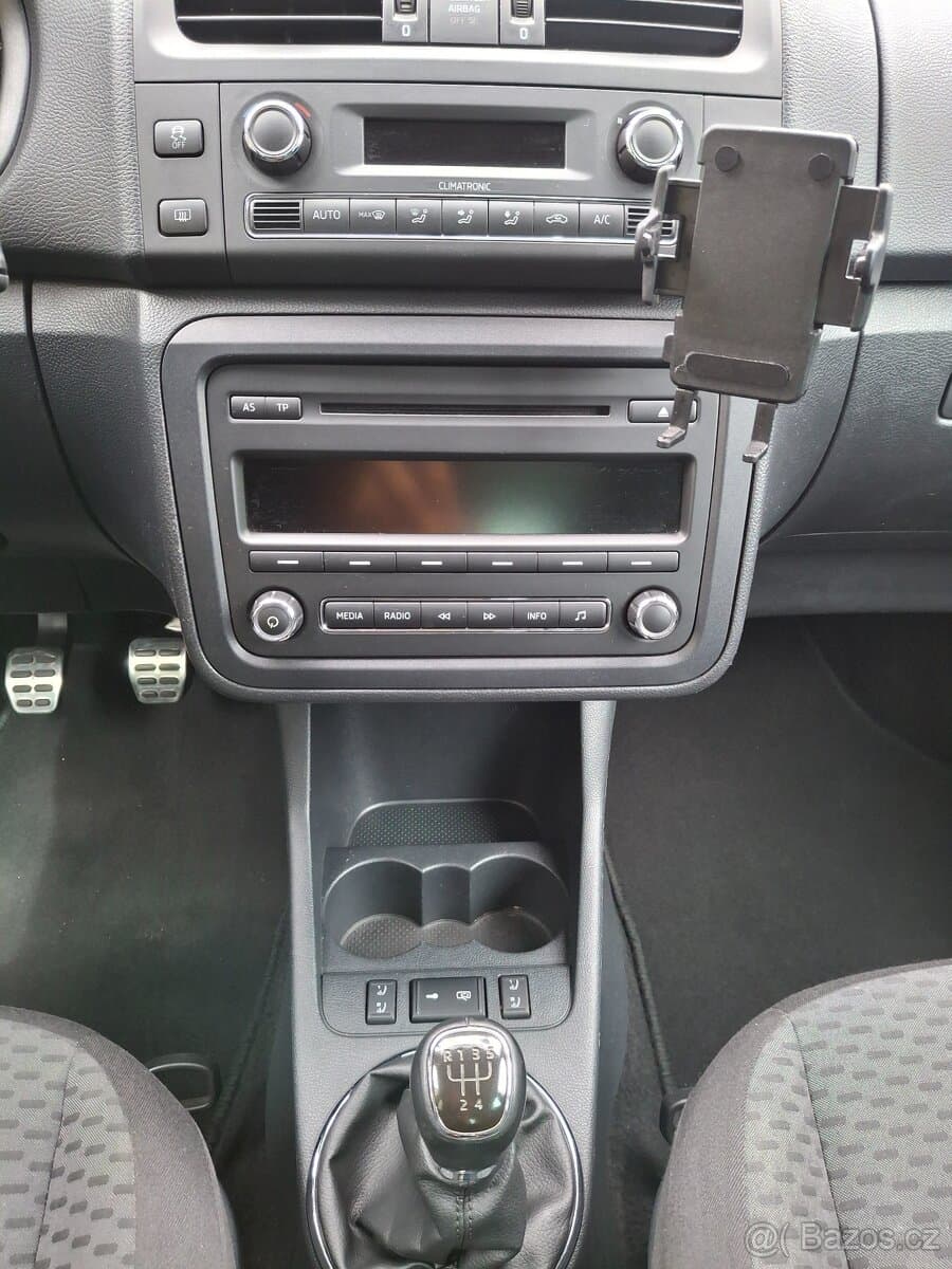 2014 Škoda FABIA - 18