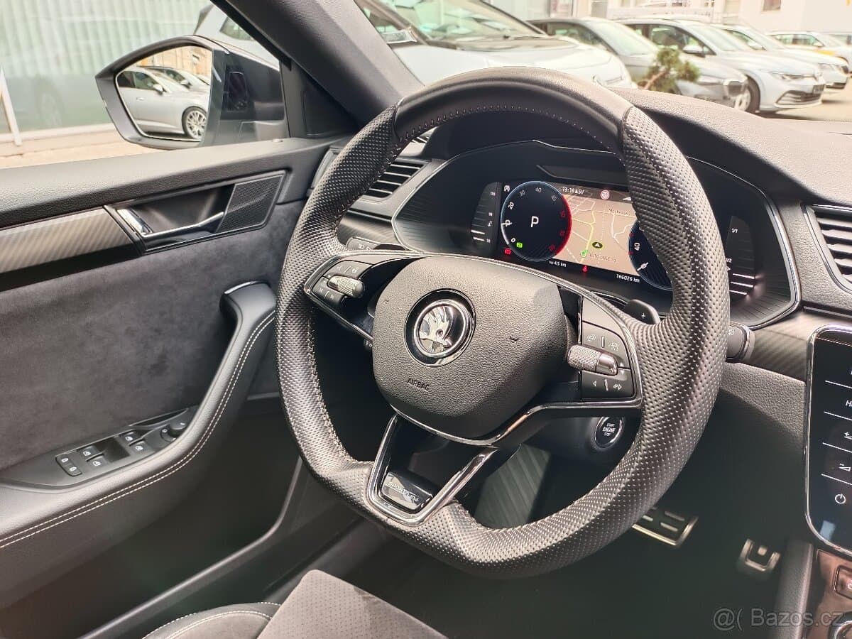 2022 Škoda SUPERB - 18