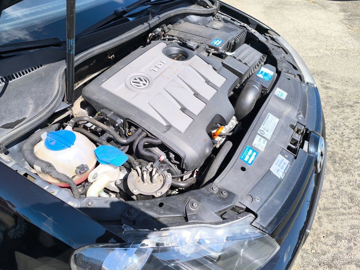2012 Volkswagen GOLF - 18