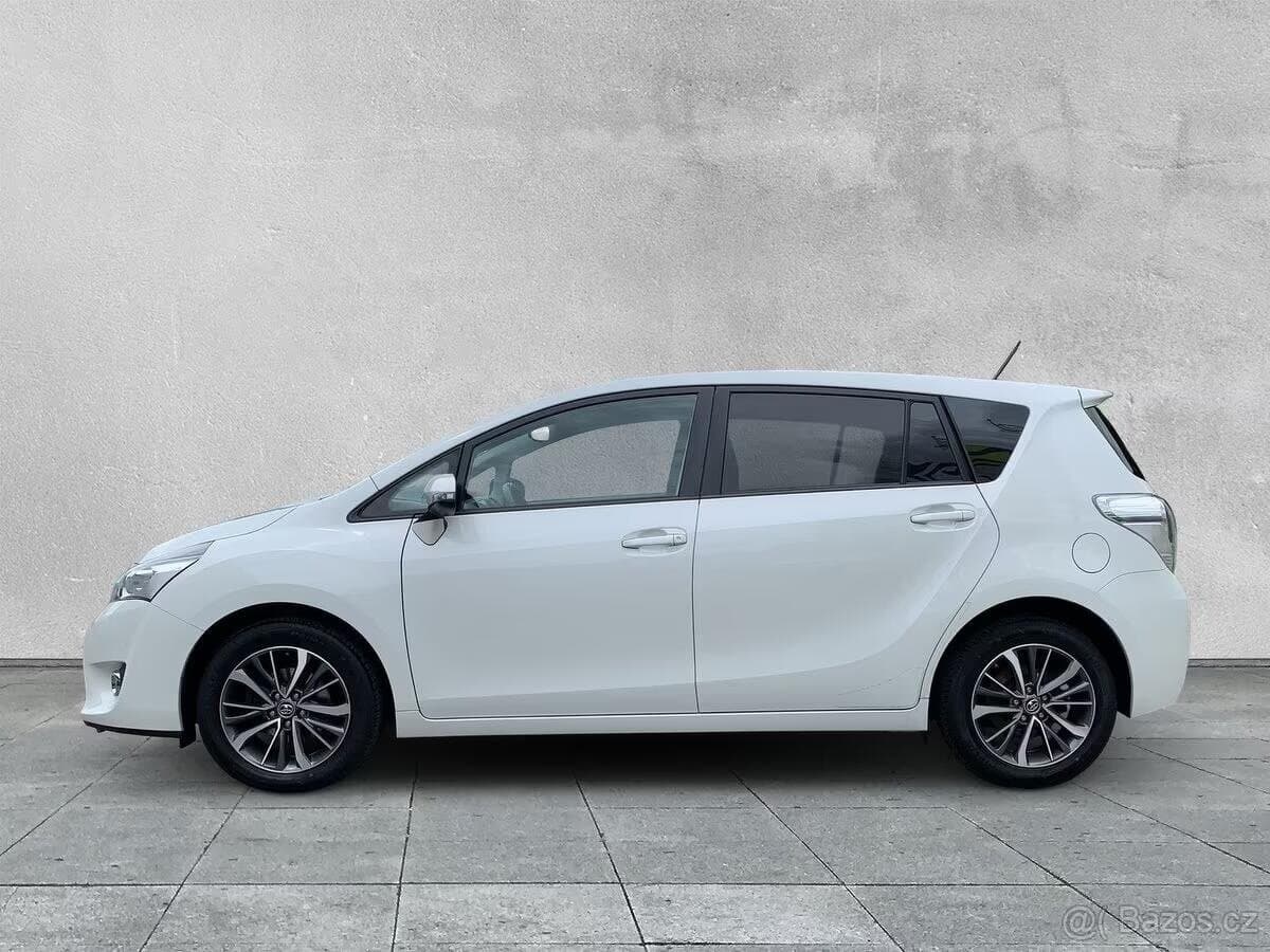 2016 Toyota VERSO - 18