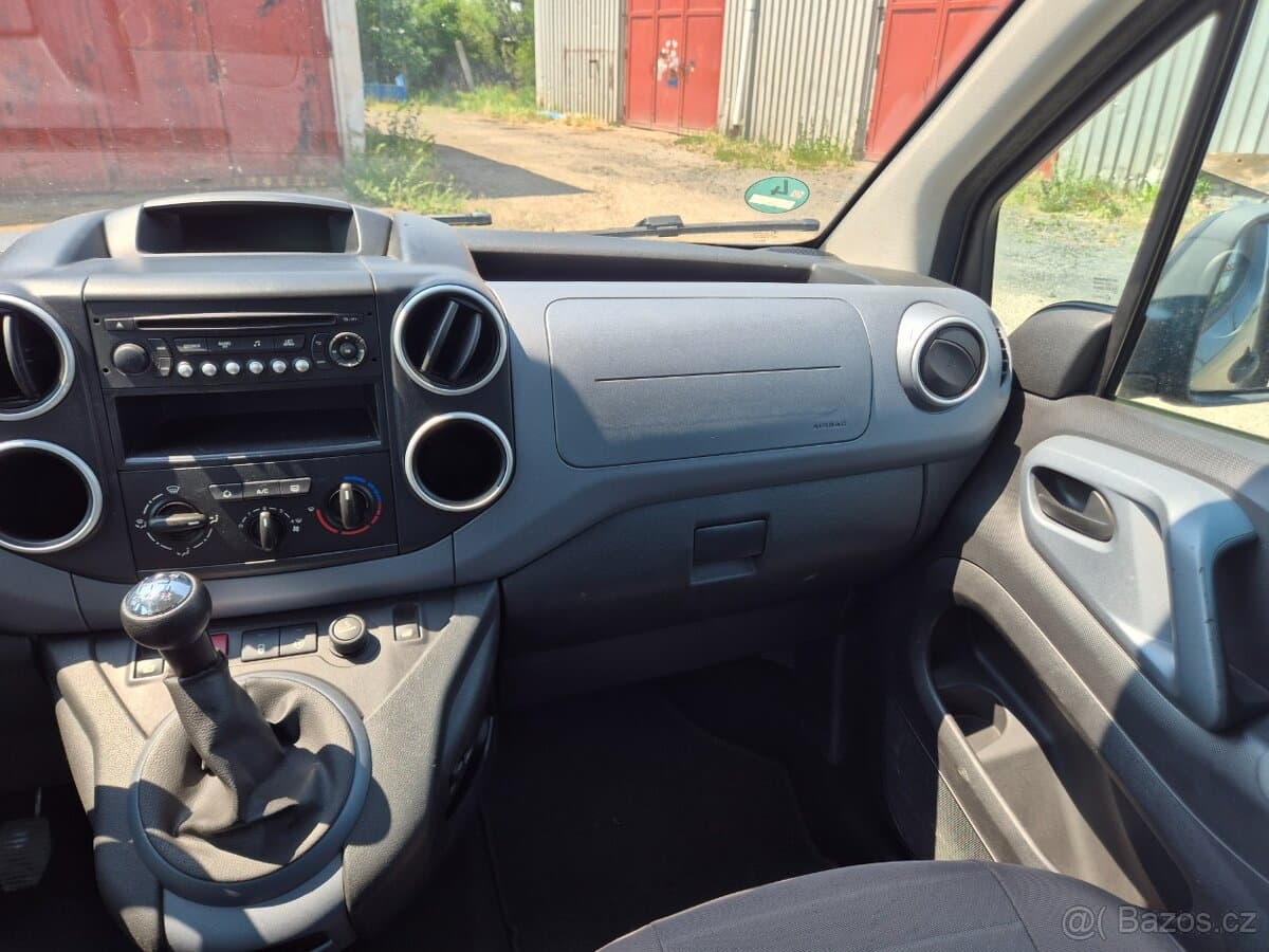 2013 Peugeot PARTNER - 18