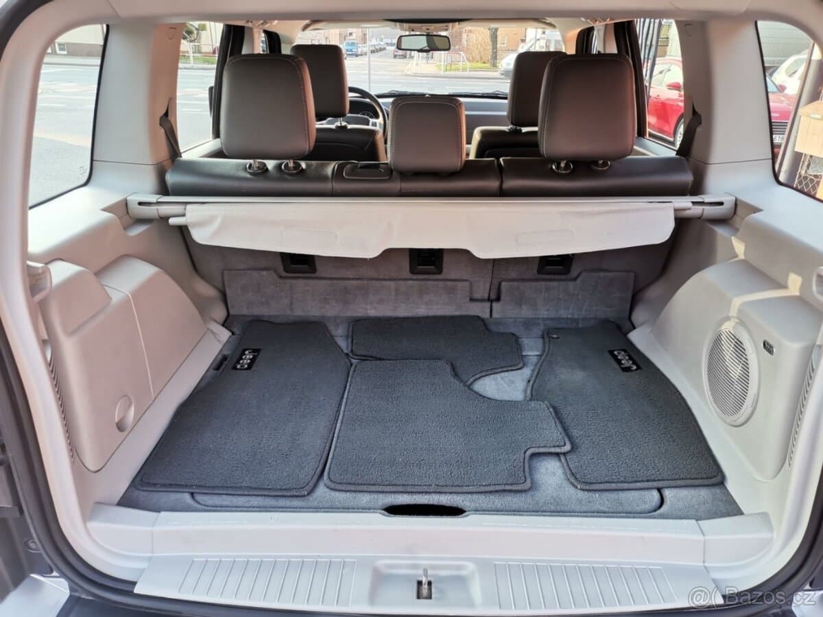 2009 Jeep CHEROKEE - 18