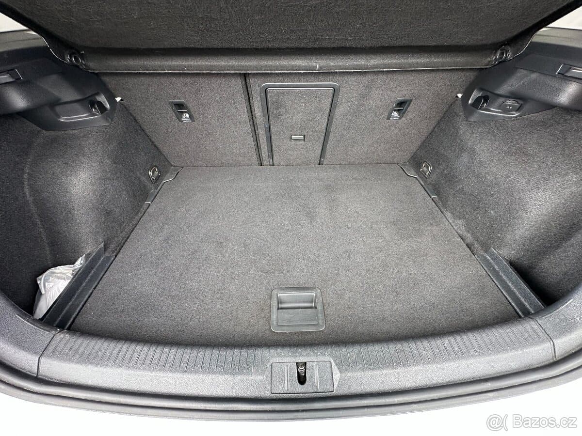 2019 Volkswagen GOLF - 18