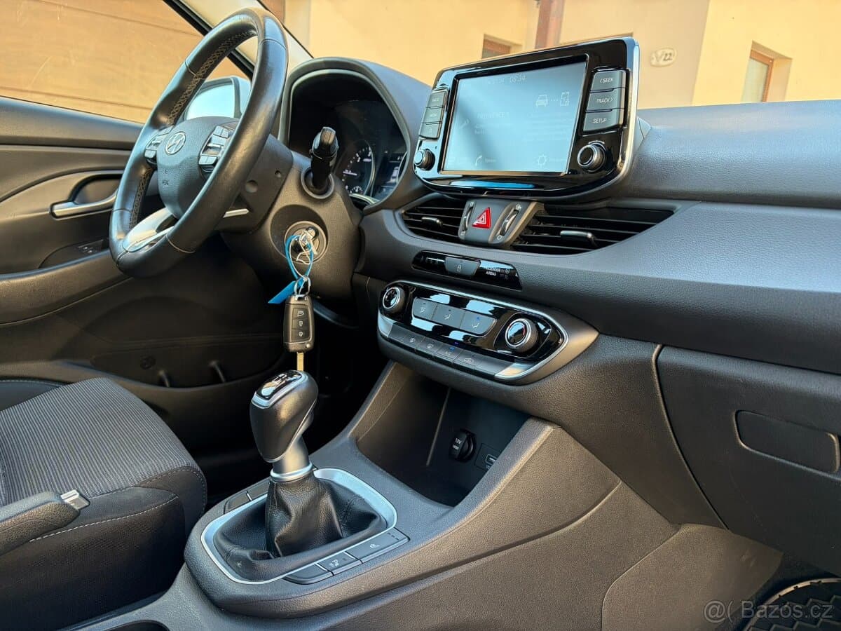2022 Hyundai i30 - 18