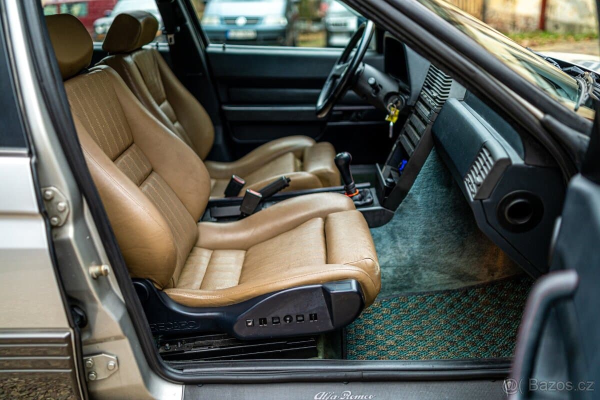 Alfa Romeo 164 - 18