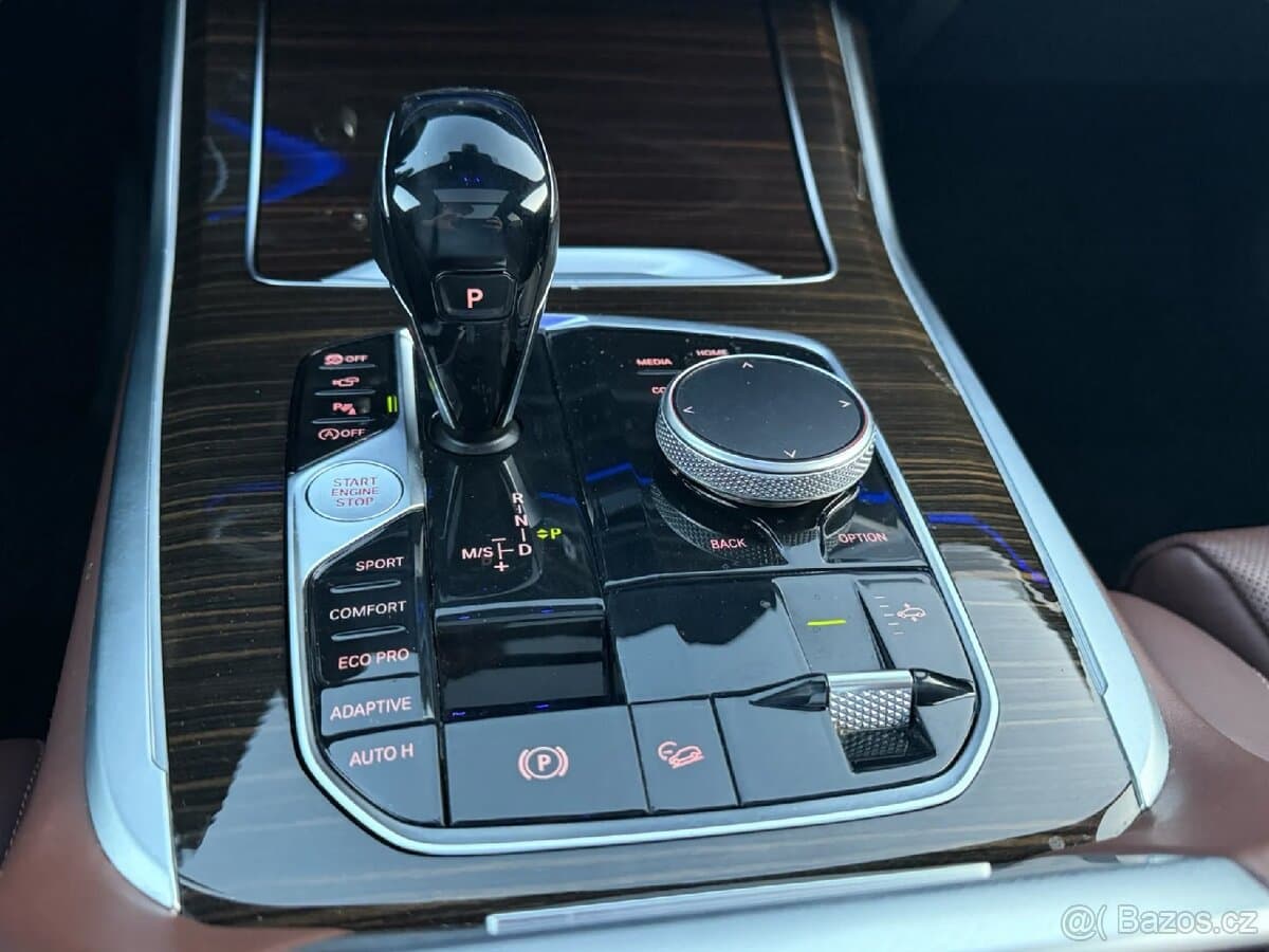 2019 BMW X7 - 18